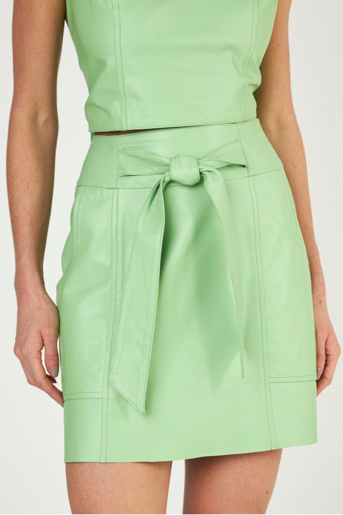 V4COSA06_111_2-SAIA-COURO-VALENTINA